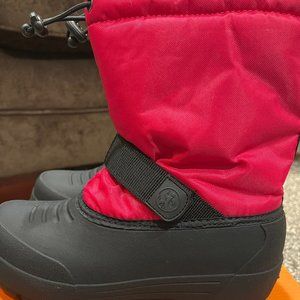 Girls size 2 Northside Snow Boots in Berry Color